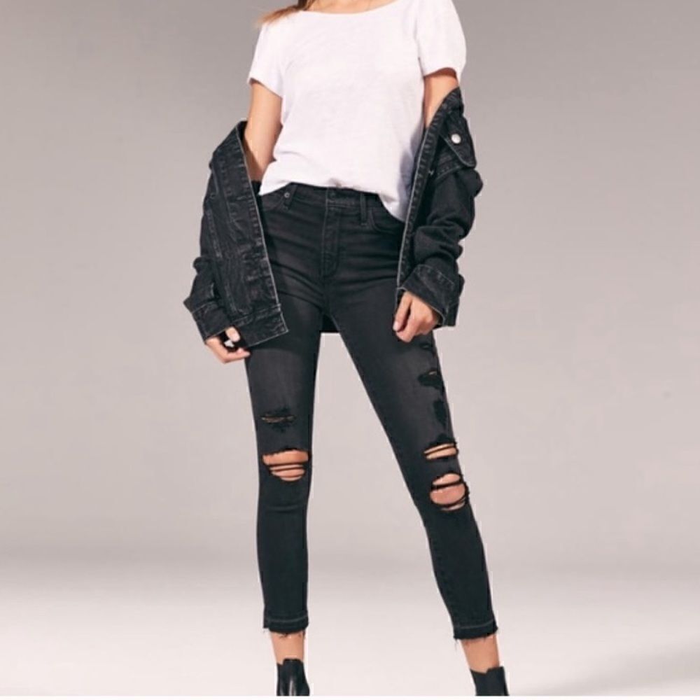 Abercrombie & Fitch Simone High Ankle Rise Super Skinny jeans Size 2